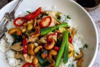 Classic Thai Cashew Chicken