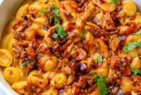 SMOKED BBQ CHICKEN MACARONI AND CHEESE