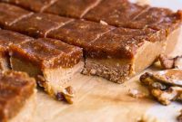 Golden Chewy No-Bake Blondie Squares