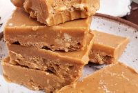 No-Bake 4-Ingredient Peanut Butter Fudge