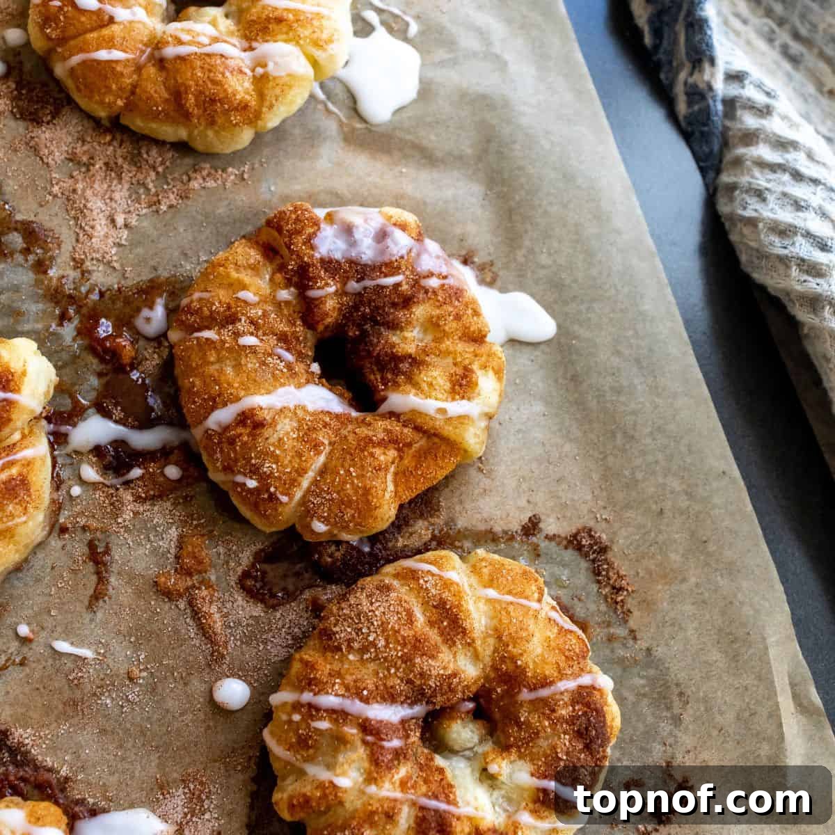 Delicious Apple Puff Pastries, golden and flaky, reminiscent of a warm apple pie but lighter and quicker to prepare.